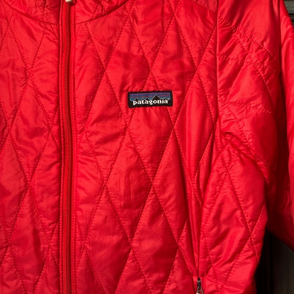 Patagonia Women's Nano Puff Hooded Jacket in Red Size XS - Picture 5 of 9